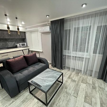 Люкс Академика Сатпаева 19 Apartment Pavlodar Bagian luar foto