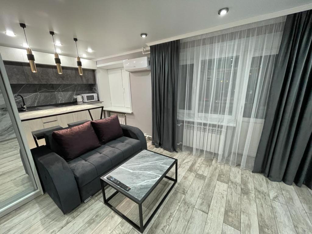 Люкс Академика Сатпаева 19 Apartment Pavlodar Bagian luar foto